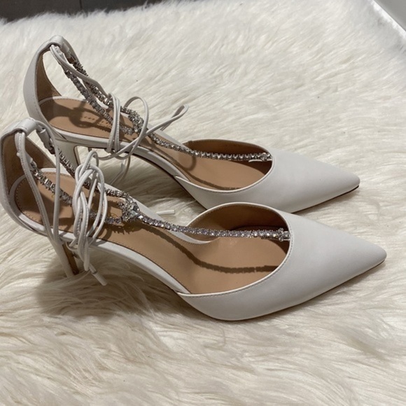 Gianvito Rossi Crystal T-string pointed toe pump size 39EU - Picture 14 of 14